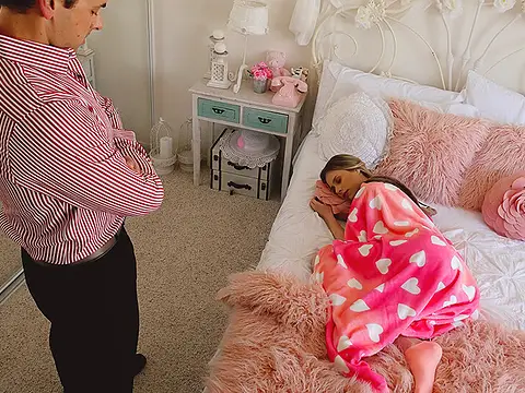 Lounging Sitter Gets Creampied